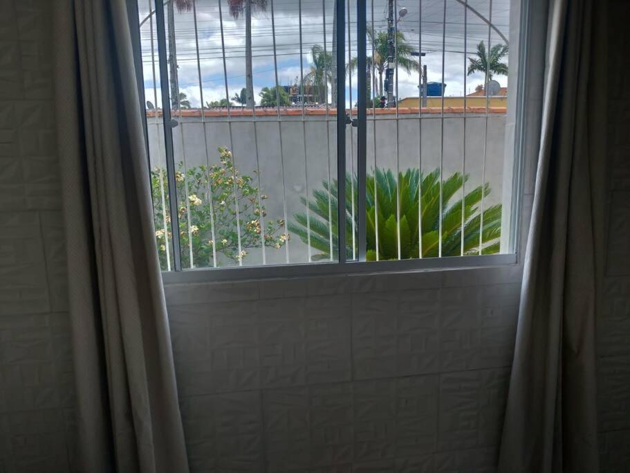 Casa Agradavel Em Camboriu Com Estacionamento No Patio Exterior photo